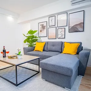 Apartament Refreshingly Chic: Newly Renovated 2br, Bucureşti