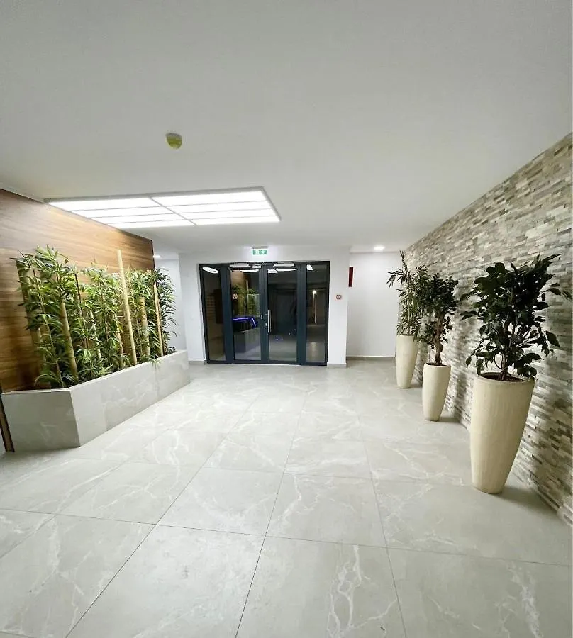 Hils Pallady Apartament Lyly Bucharest 0*,